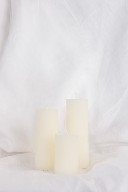 Ribbed Pillar Candle - Ivory 15cm